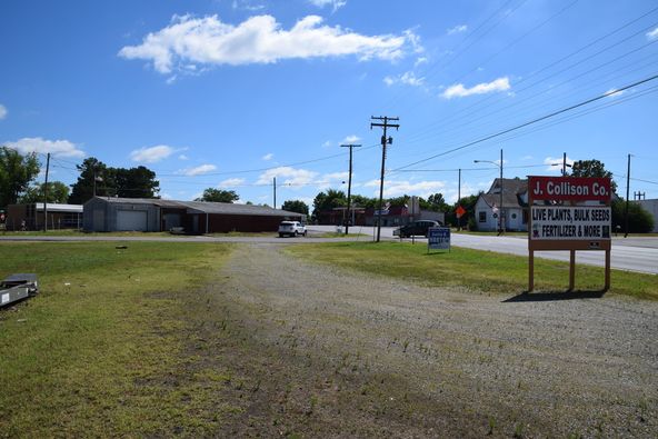 Hwy Av. North and South Main Street: Main and Hwy Ave. North , Bald Knob, AR 72010
